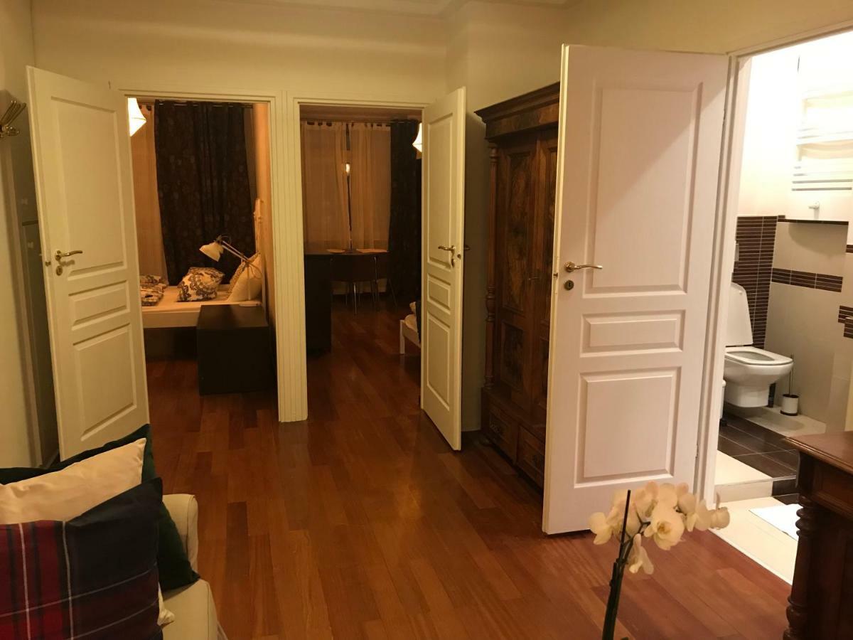 Stare Miasto Dluga 8 Apartman Varsó Kültér fotó