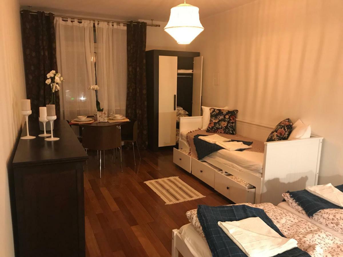 Stare Miasto Dluga 8 Apartman Varsó Kültér fotó